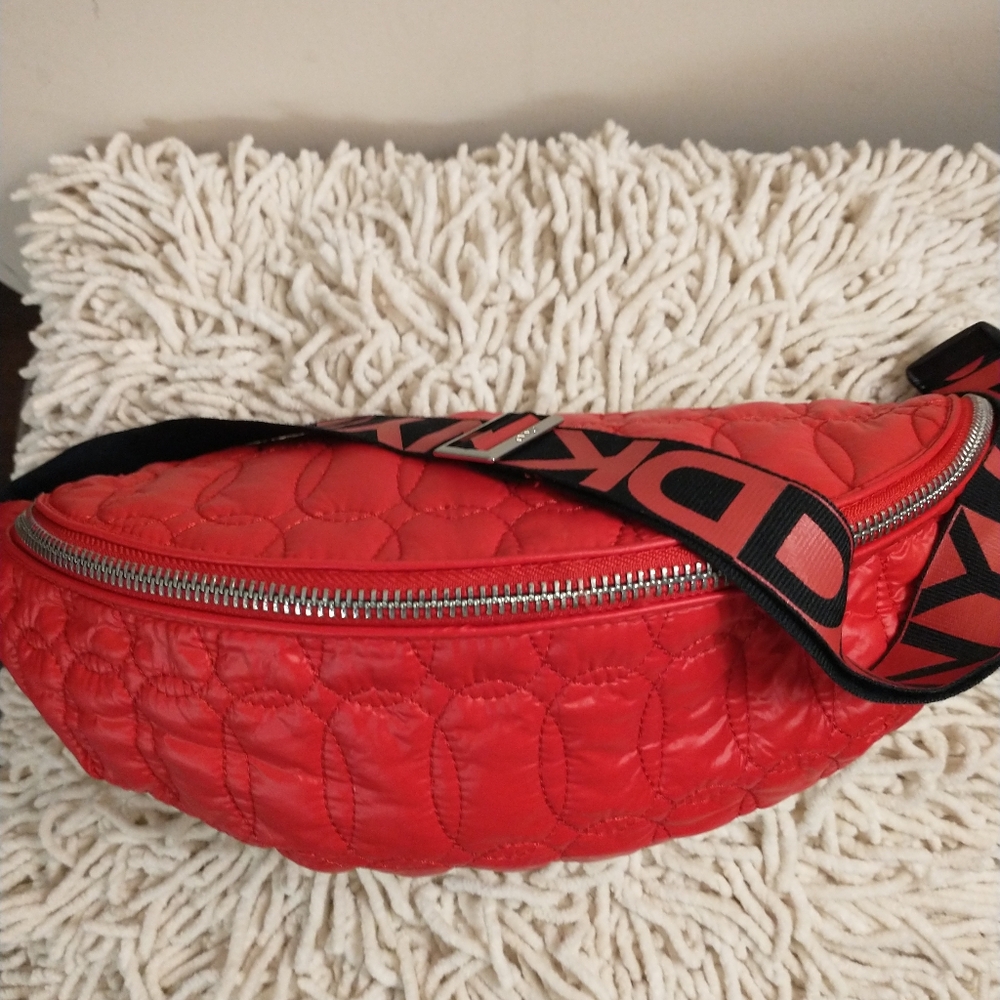 DNKY Red quilted fanny pack/ Waistbelt EUC